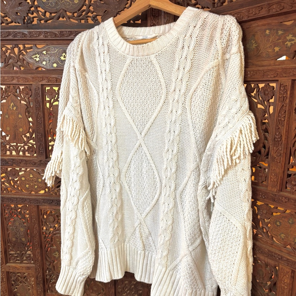 Time and Tru Cream Cable Knit Sweater